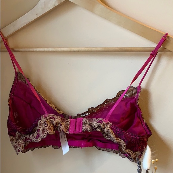 UO// lace bralette - Picture 4 of 4